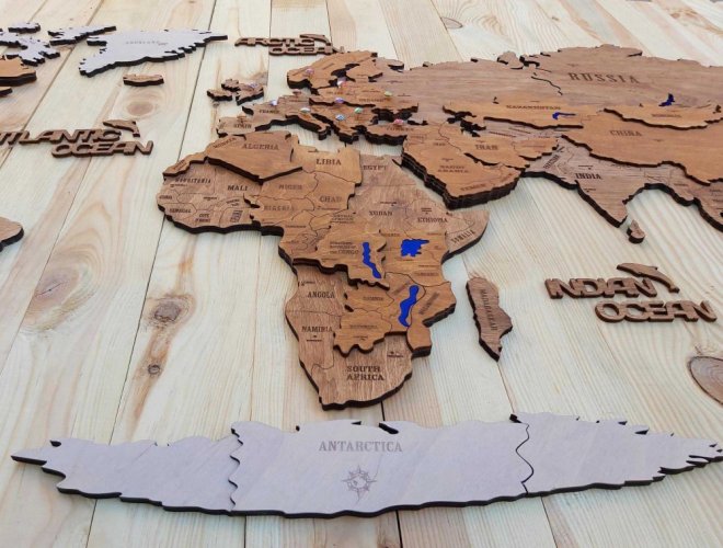3D Dřevěná Mapa Světa – Ořech - Velikost: (L)150 X 80 cm
